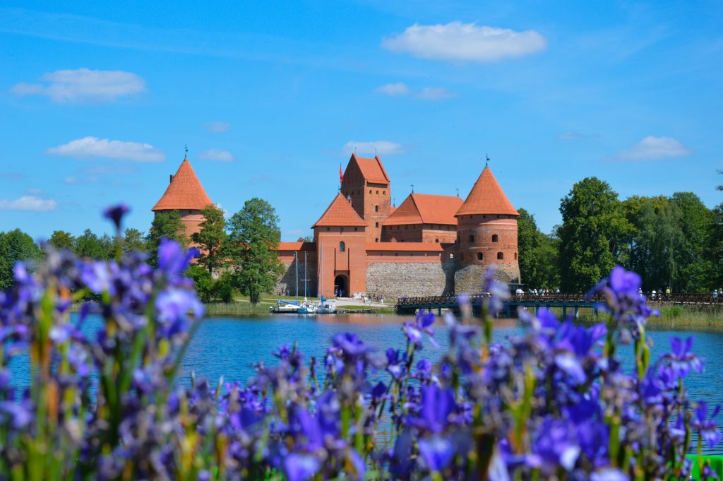 Vodní hrad Trakai je dominantou stejnojmenného městečka.