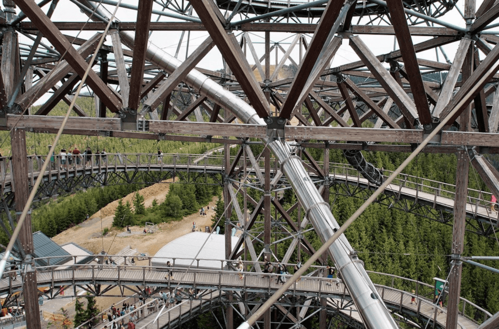 stezka-v-oblacich-4327114