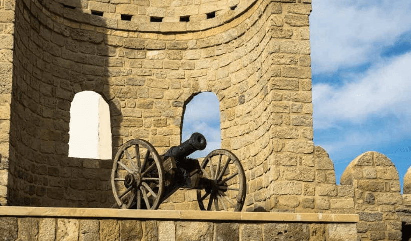 baku-mestske-hradby-6757485