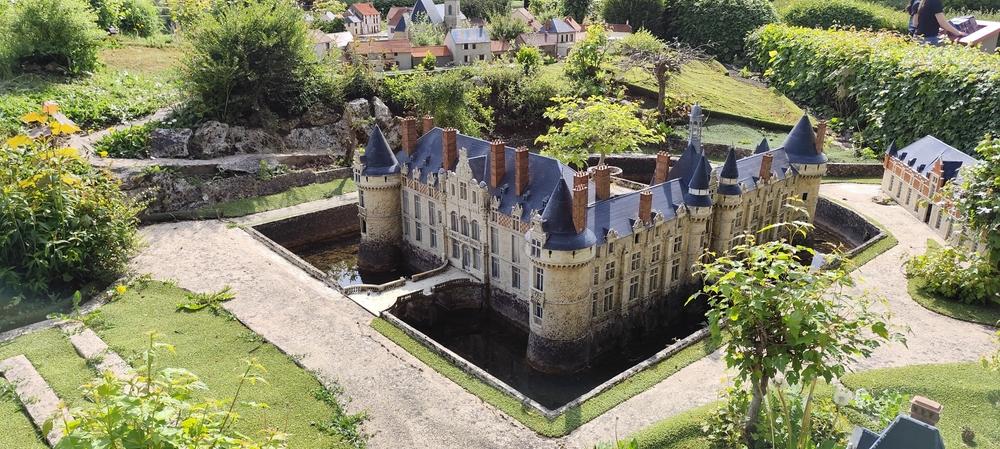 Celodenní návštěva Inwald parku vyžaduje pohodlné oblečení a obuv, v létě je nutná i ochrana proti slunci.